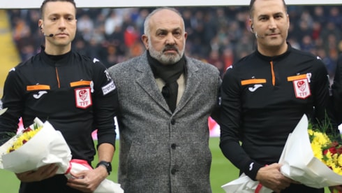 'Çiçek vererek hata yapmışız!'