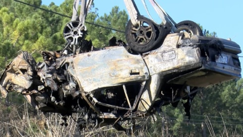 Yanan araçta aile faciası: 2 ölü 3 yaralı