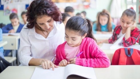 Şalvarı bilmeyen öğretmen olamaz