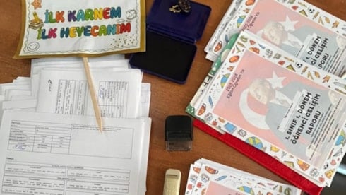 Atatürksüz karne oyunu bozuldu