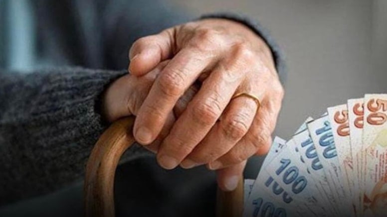 Özal da suçu emeklide bulmuştu