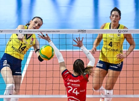 Fenerbahçe Medicana yenilgisiz çeyrek finalde