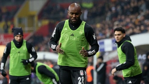 Beşiktaş'tan Musrati açıklaması: Bonservisi alındı