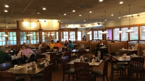 400'den fazla şubesi bulunan dev restoran zinciri satıldı!