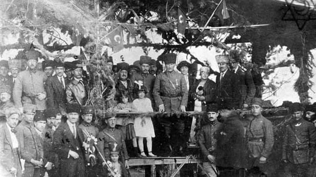 Atatürk'ün az bilinen 350 fotoğrafı albümde toplandı