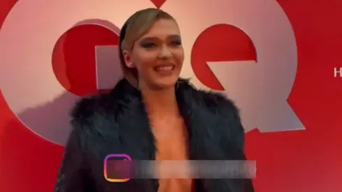 Melisa Döngel montunu çıkartınca dekoltesi ile olay oldu