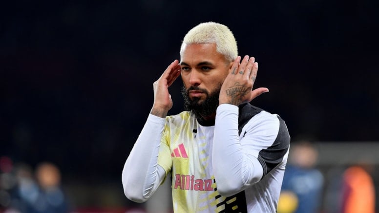 Douglas Luiz geri döndü