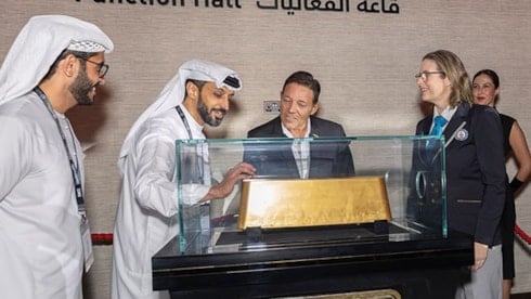 Dünyanın en büyük altın külçesi: Tam 300 kilo