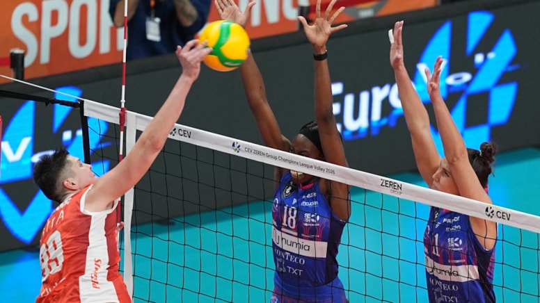 Eczacıbaşı Dynavit evinde Numia Vero Volley Milano'yu mağlup etti