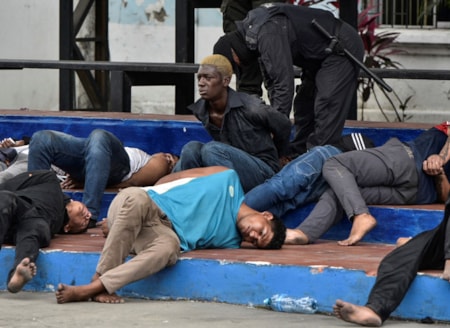 'Savaş hali' ilan edilen Ekvador'da yüzlerce çete üyesi yakalandı... Ölü ve yaralılar var