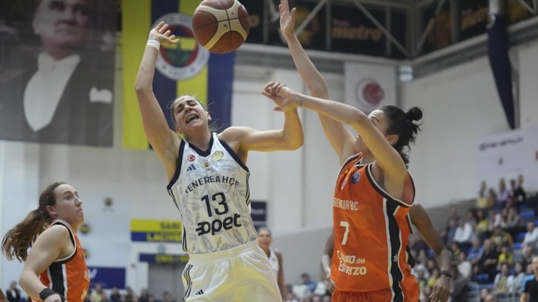 Fenerbahçe Opet, Valencia Basket'e fark attı