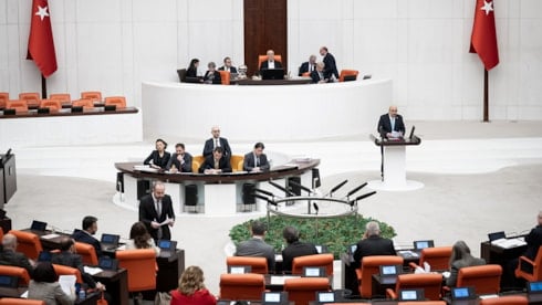 Asrın felaketine asrın ilgisizliği: Milletvekilleri sıraları boş kaldı!