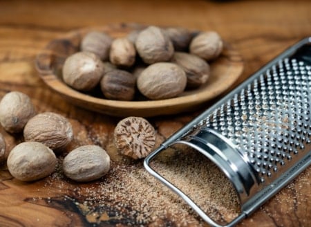 Gören ceviz sanıyor! Faydası ve tadı çok daha farklı...