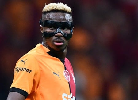 Osimhen'in maskesi: Güvenlik önlemi mi, tılsım mı?