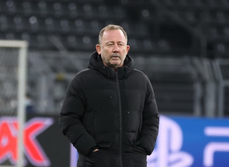 Beşiktaş'ta mecburen Sergen Yalçın!