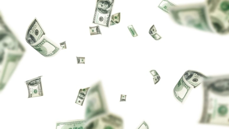 Kulüpler ara transfer döneminde para saçtı