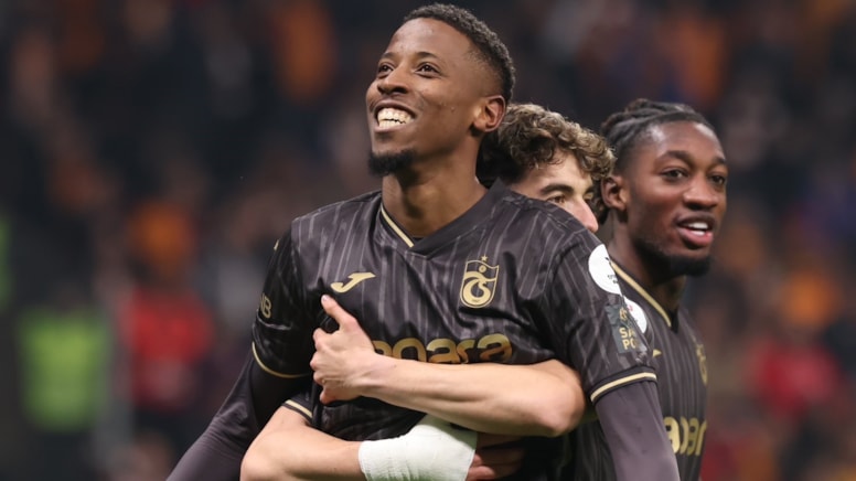 Trabzonspor'un gol makinesi Simon Banza!