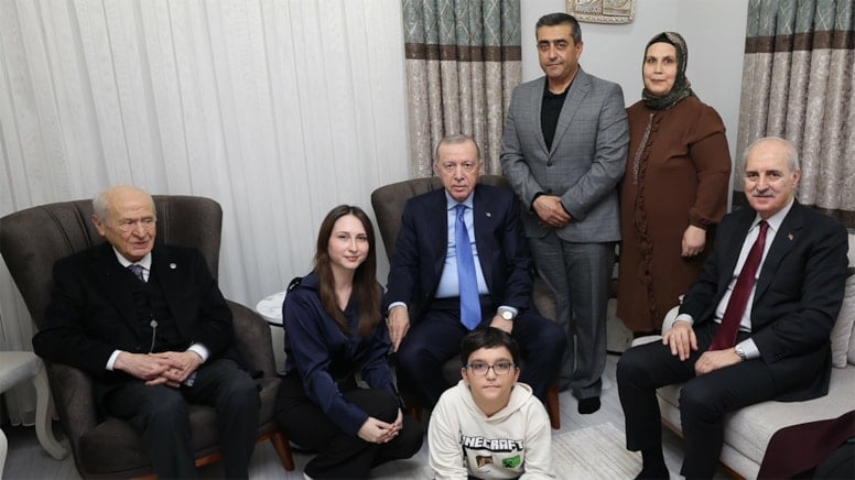 Erdoğan, Kurtulmuş Ve Bahçeli'den depremzede aileye ziyaret