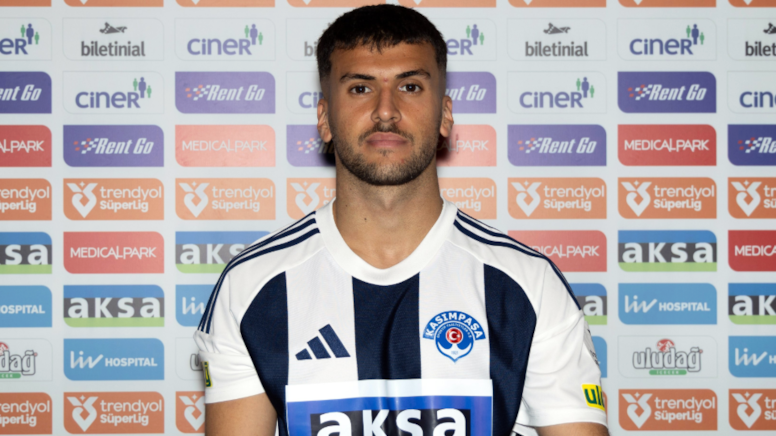 Kasımpaşa 3 isimle birden anlaşmaya vardı