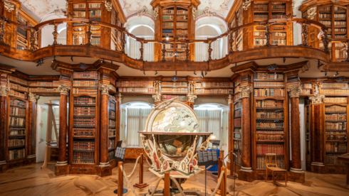 Bu kütüphanede zaman durdu